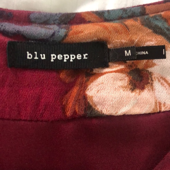 Blu Pepper Bell Sleeve Shift Dress Lace Up Front - Picture 6 of 6